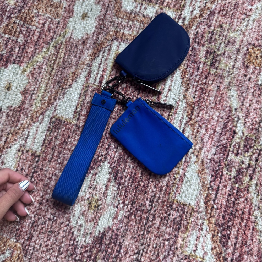 Lululemon dual pouch wristlet